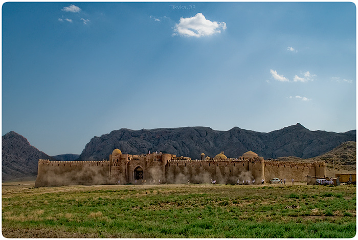 декорации к фильму "Кочевник" в степях казахстана на берегу 