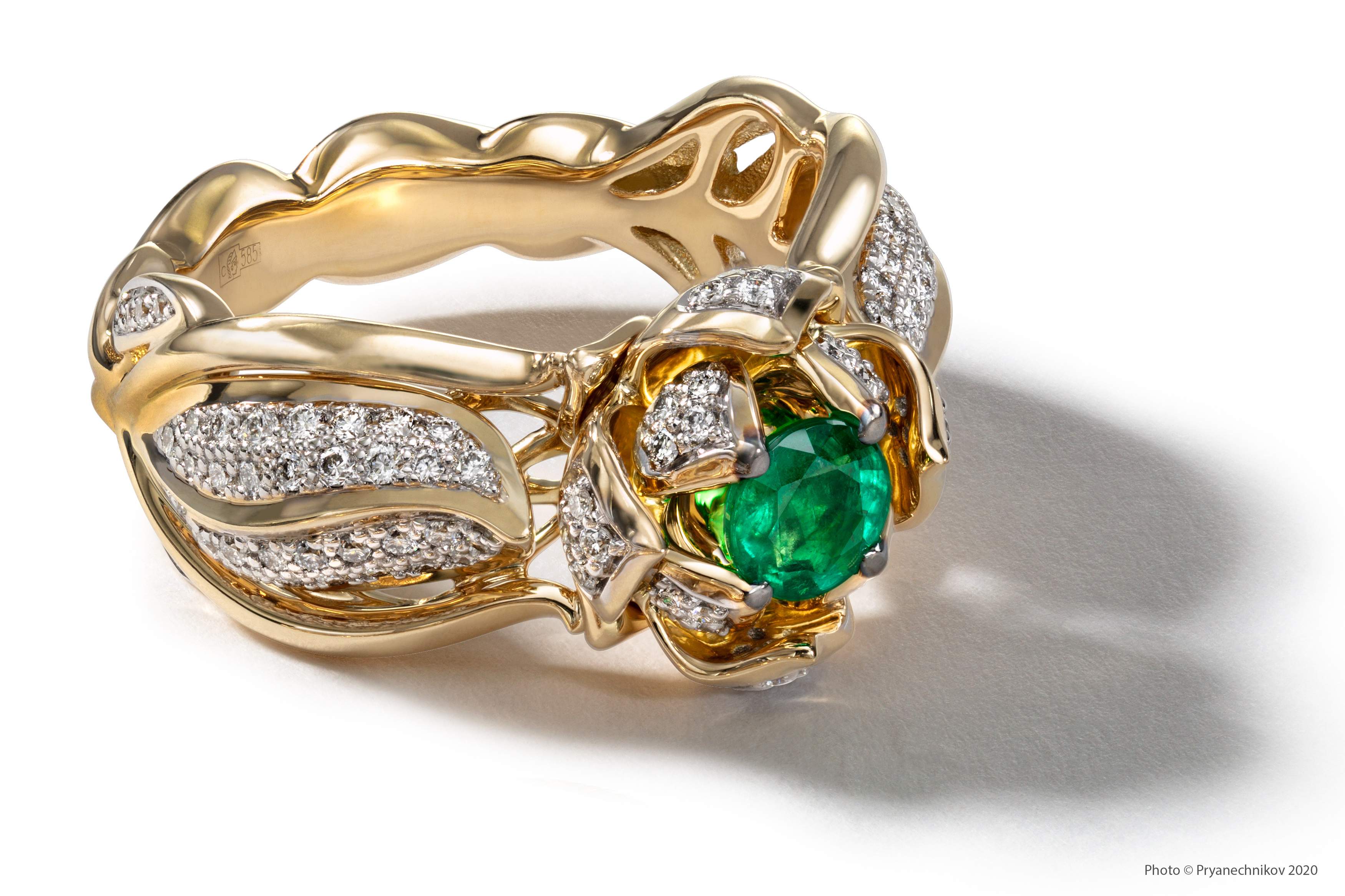 Рекламное фото ювелирных изделий и драгоценных камней. Precious Gems