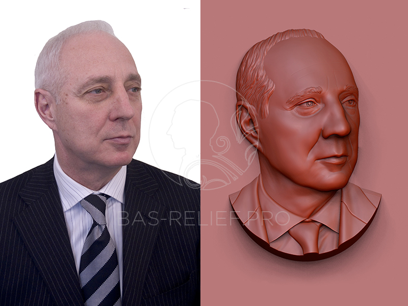 Мемориальная доска из бронзы с барельефом