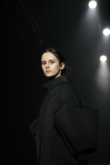 показ Cyrille Gassiline