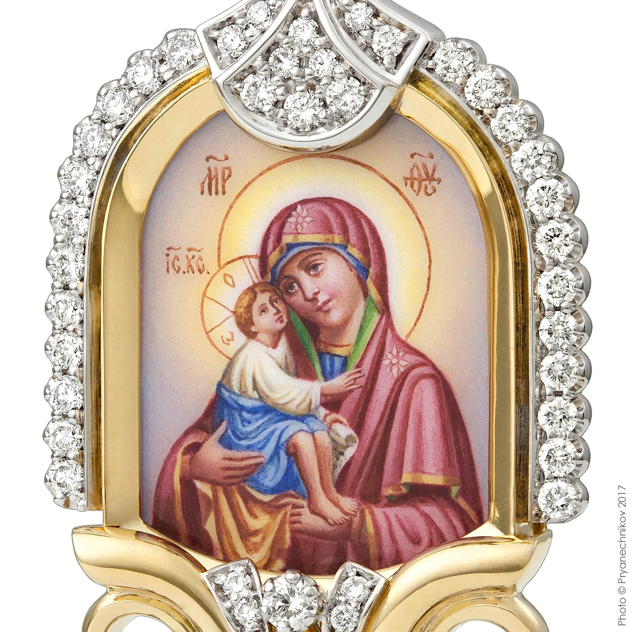 Фото ювелирных изделий с горячей эмалью и с бриллиантами 