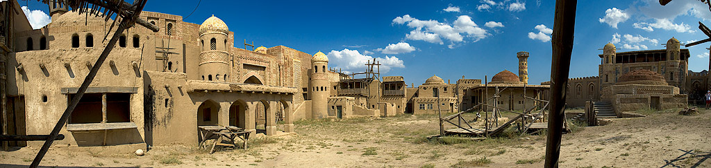 декорации к фильму "Кочевник" в степях казахстана на берегу 