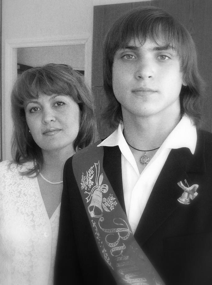 "Мать и умничка-сын" =)