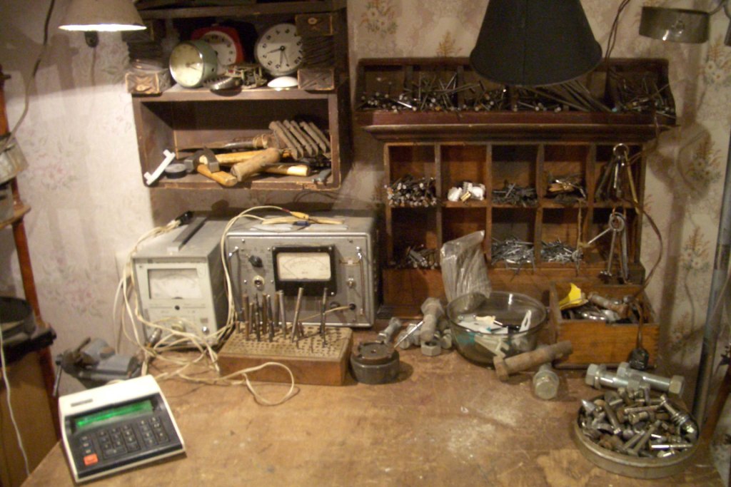 оформление интерьера для т/ф "Дорогие мои старики"