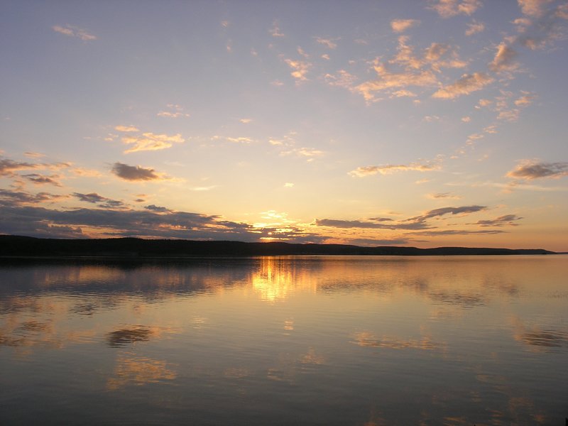 Закат, озеро