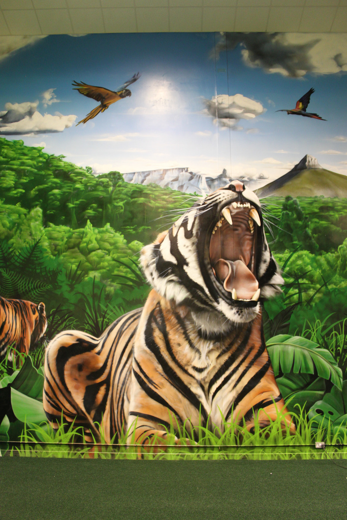 Роспись детского центра