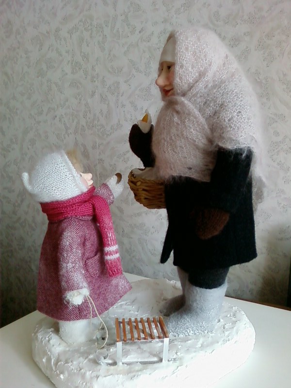 А вот кому пирожка горячего?