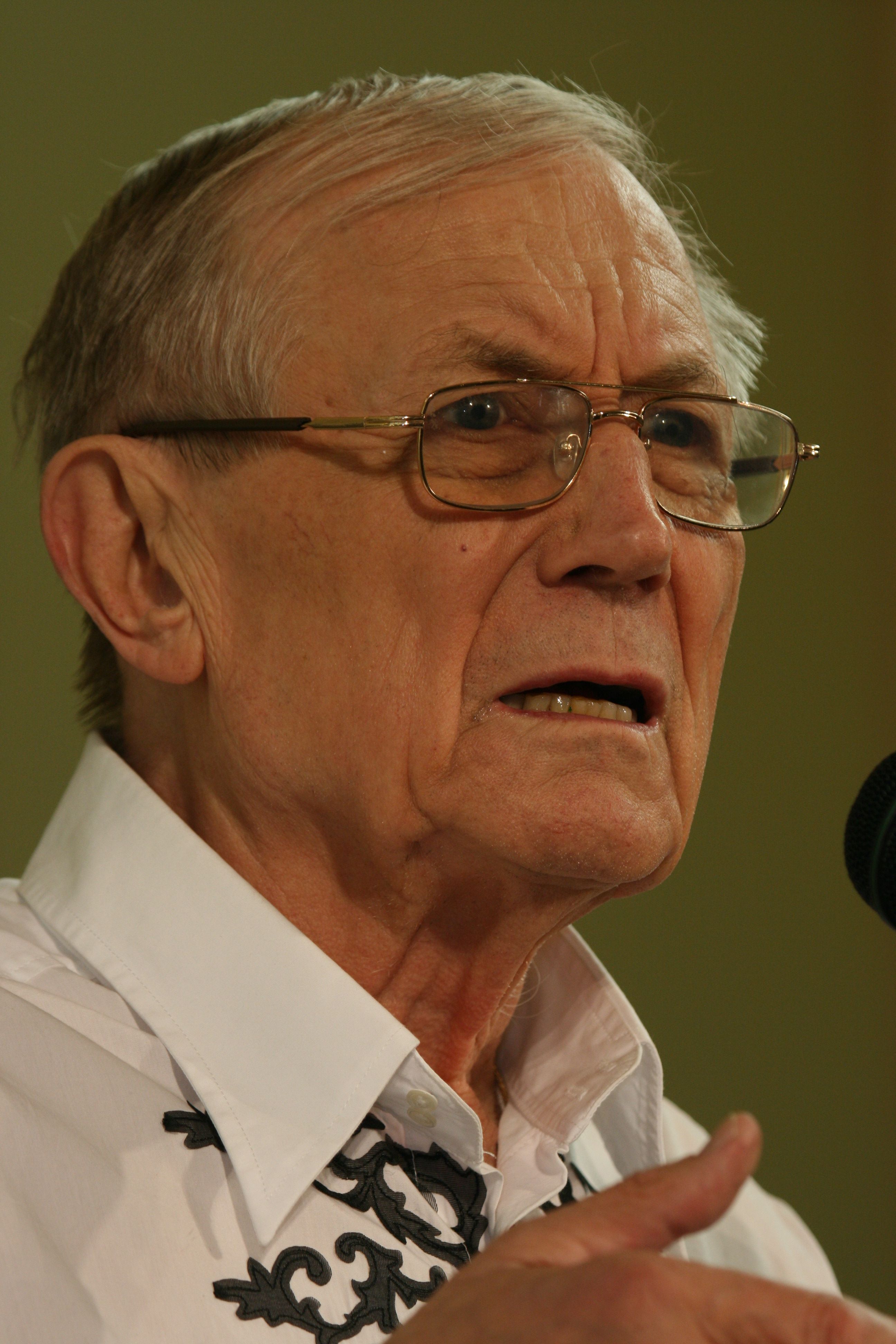 Е.Евтушенко. Российский поэт.