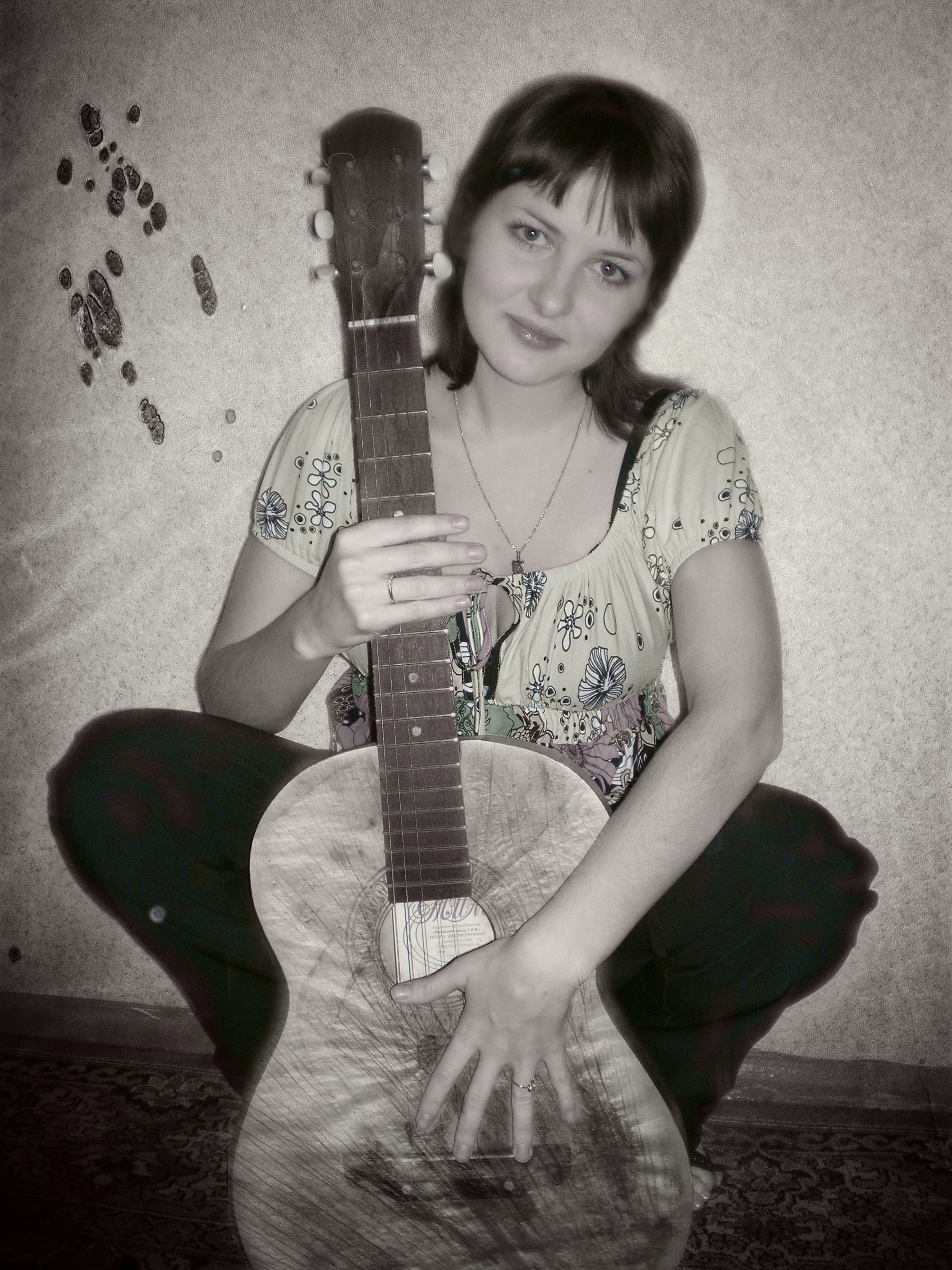 Гитаристка