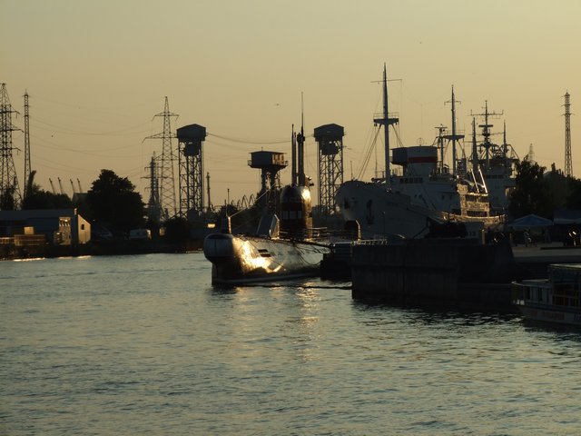 вечер на реке