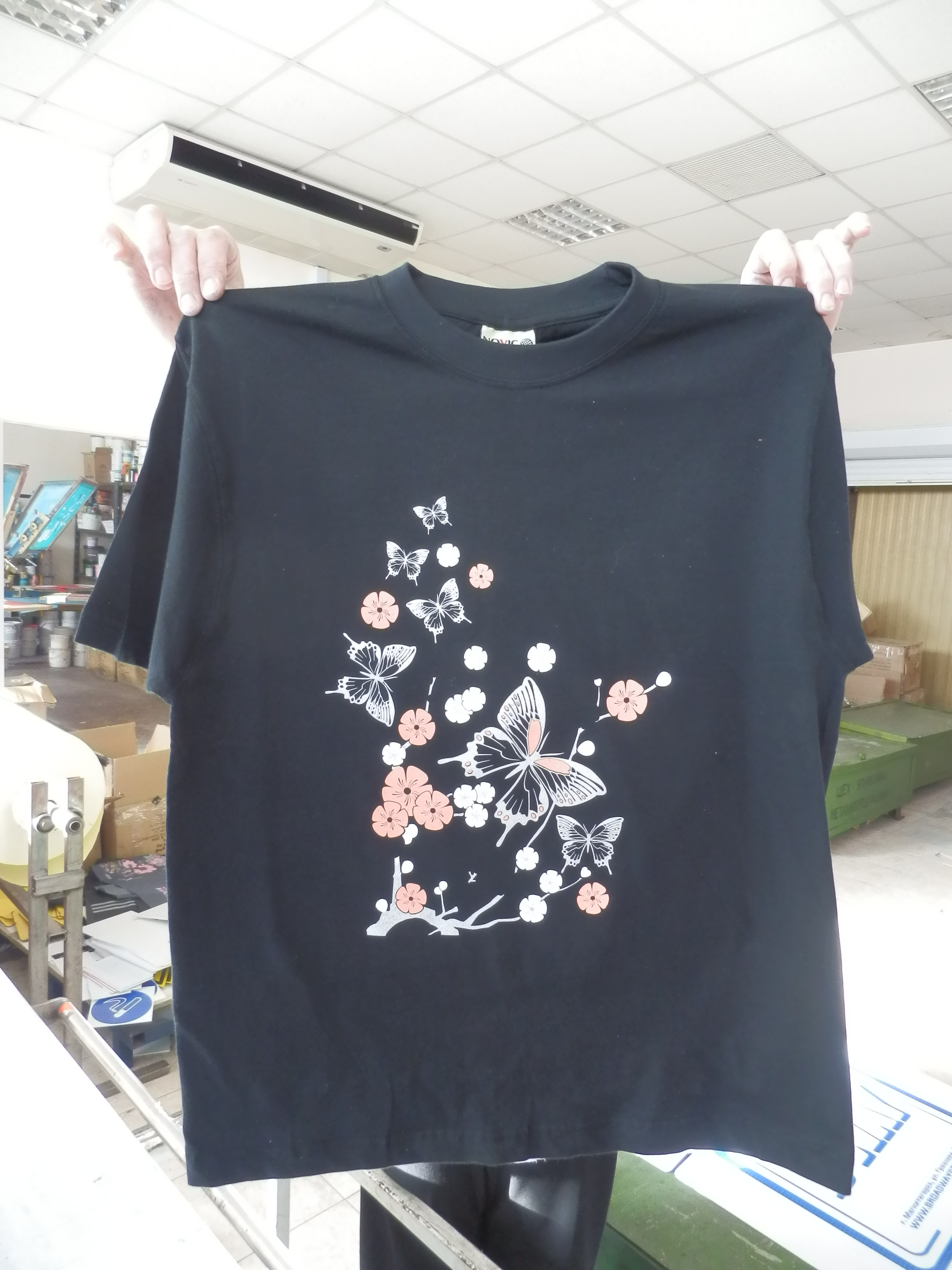 Печать на футболку шелкография