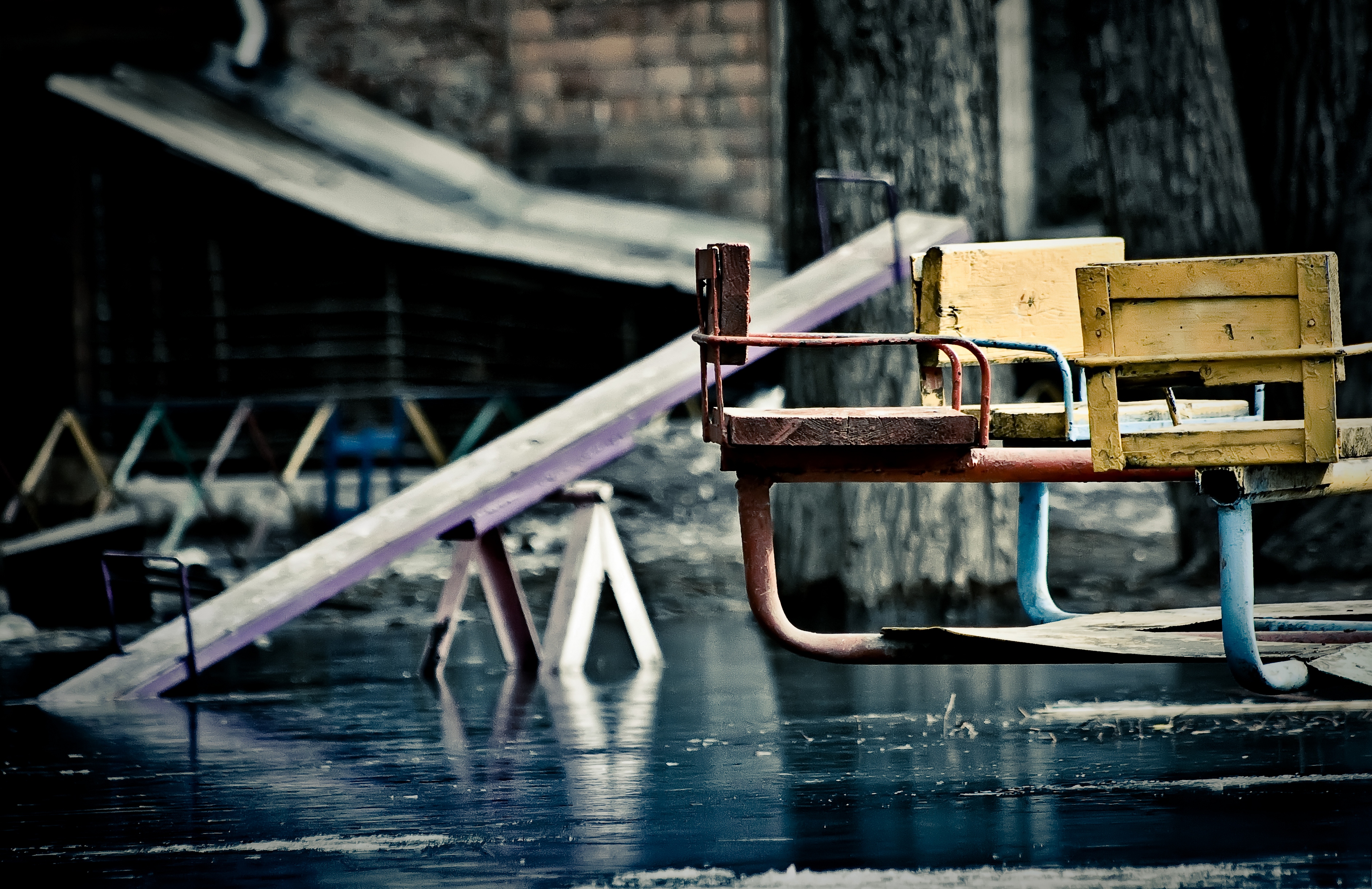 замерсшие карусели