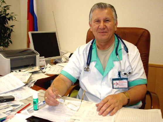 портрет врача