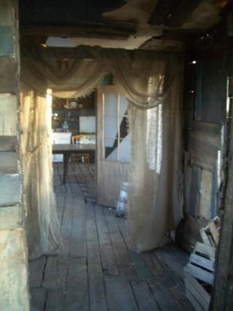 х/ф "Три дня с придурком" 2010 г. коридор в кухню