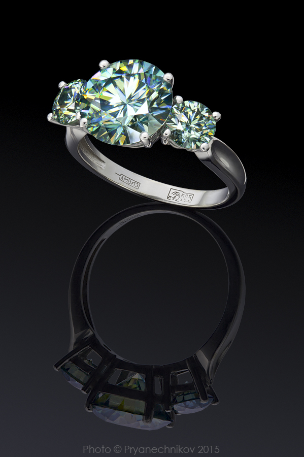 Фото ювелирных изделий с Муассанитами. Moissanite. Diamond Jewellery