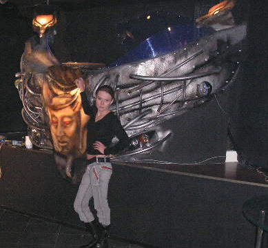 Стойка DJ-я в клубе "Дуат"