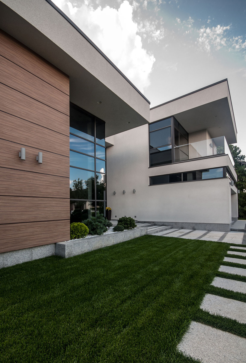 современный дом (Бенилюкс Москва)