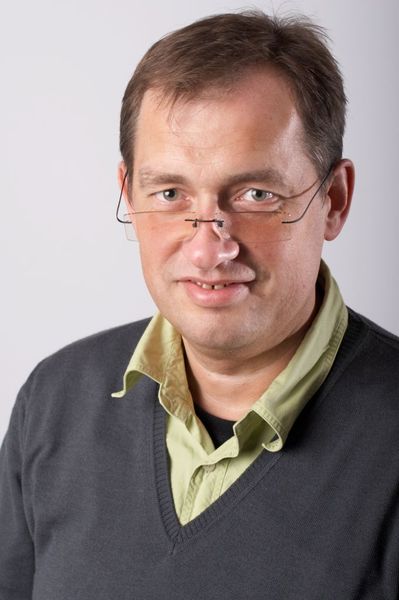 Дизайнер интерьеров