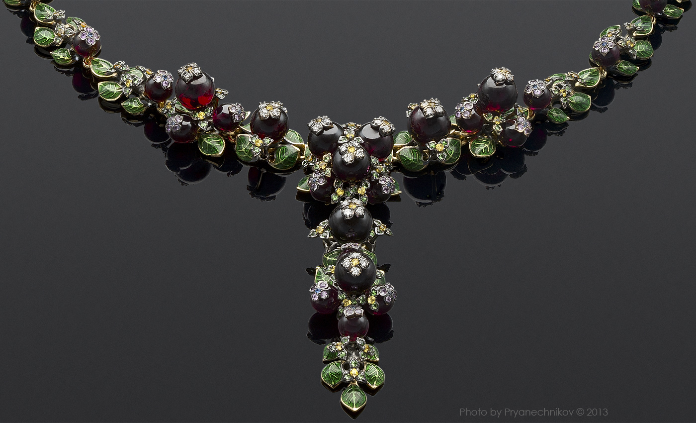 Фото украшений с Драгоценными камнями и бриллиантам. Diamond Jewellery