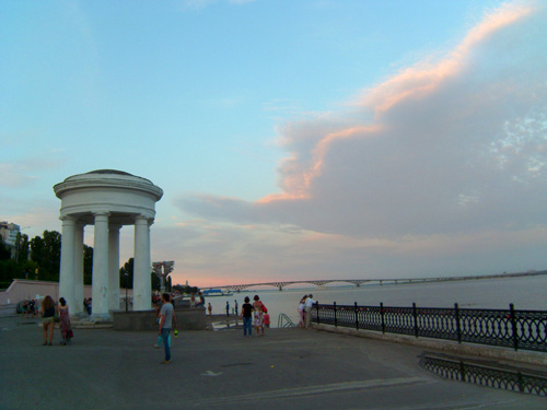 "Набережная на Волге"