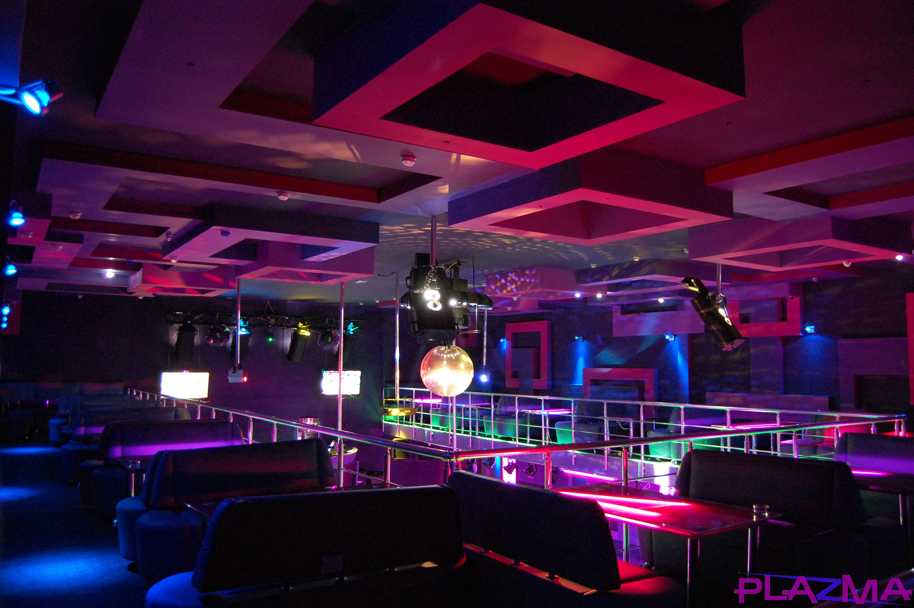 Ночной клуб "PlaZma"