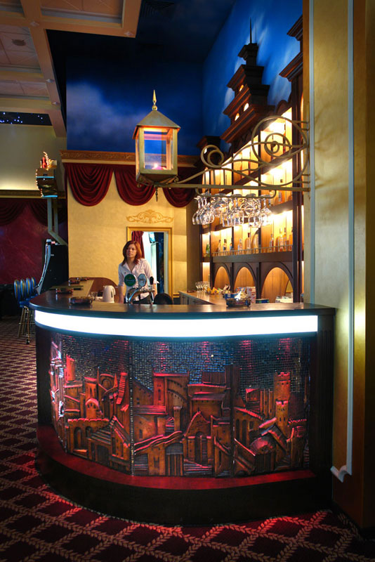 "Каре клуб" в ТЦ "Гринвич", г.Екатеринбург.