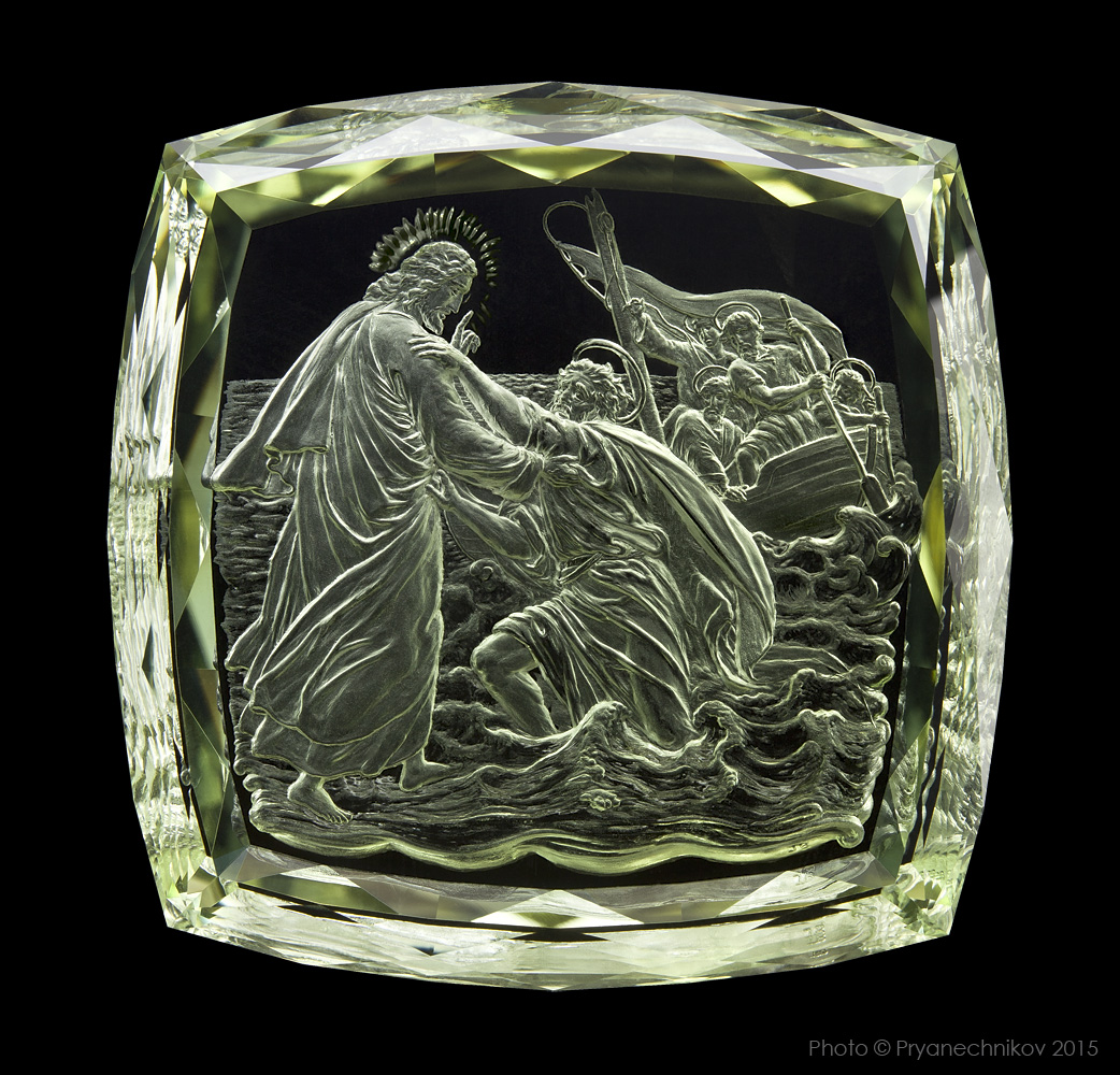 Рекламное фото Драгоценных камней. Огранка. Инталия. Diamond Jewellery