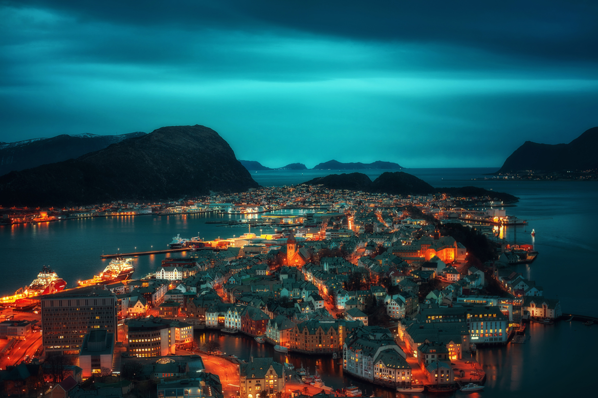 Night Alesund